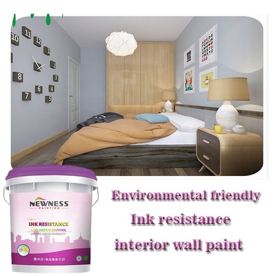Aplicación de aluminio pintura de emulsión de paredes interiores superblancas con y poder de cobertura